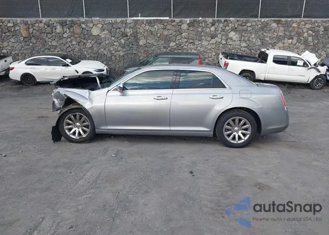 2013 Chrysler 300C from USA, damaged, VIN 2C3CCAETXDH572194